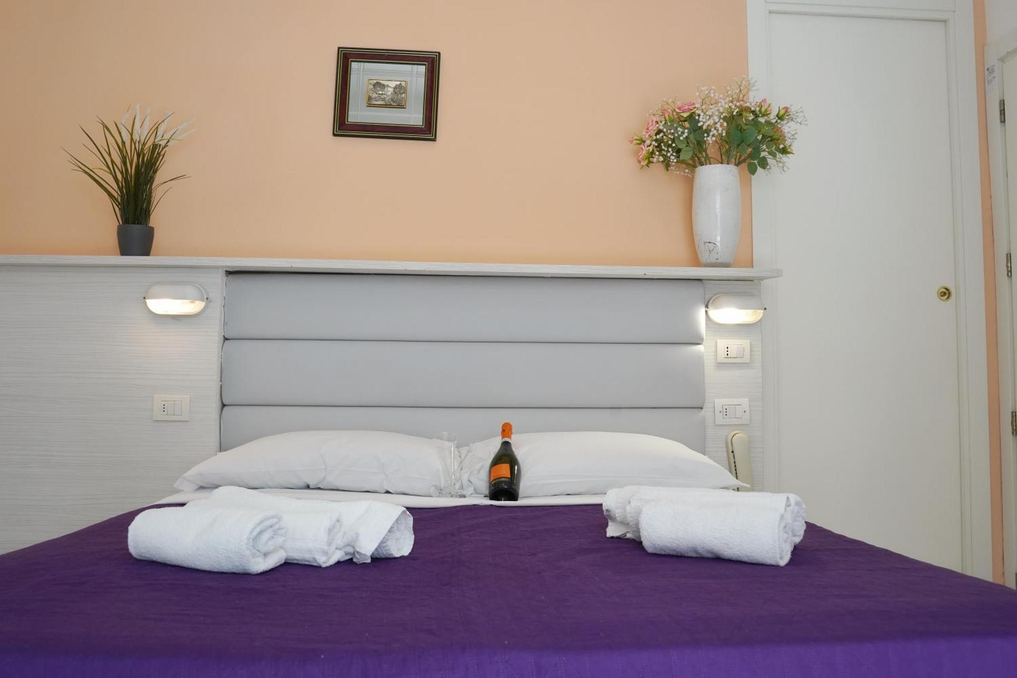 Hotel Malibu Mare Rimini Exterior photo